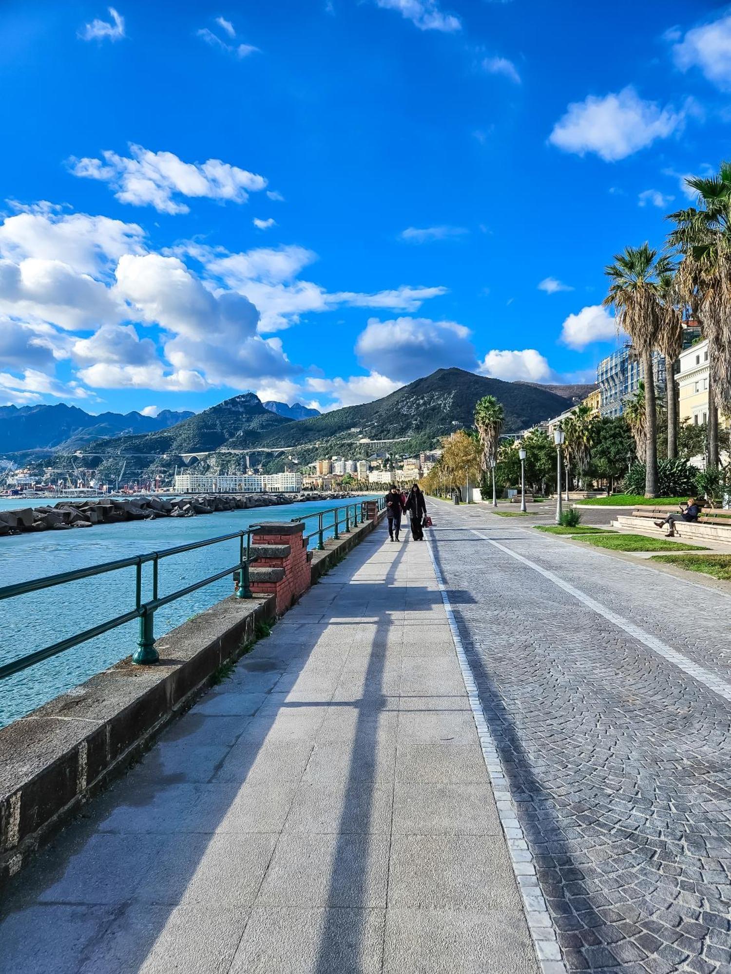 Salerno Casa Vacanze Zewnętrze zdjęcie